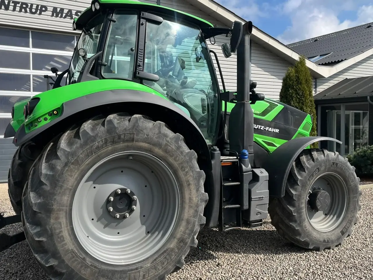 Billede 14 - Deutz-Fahr Agrotron 6215 TTV Med frontlift