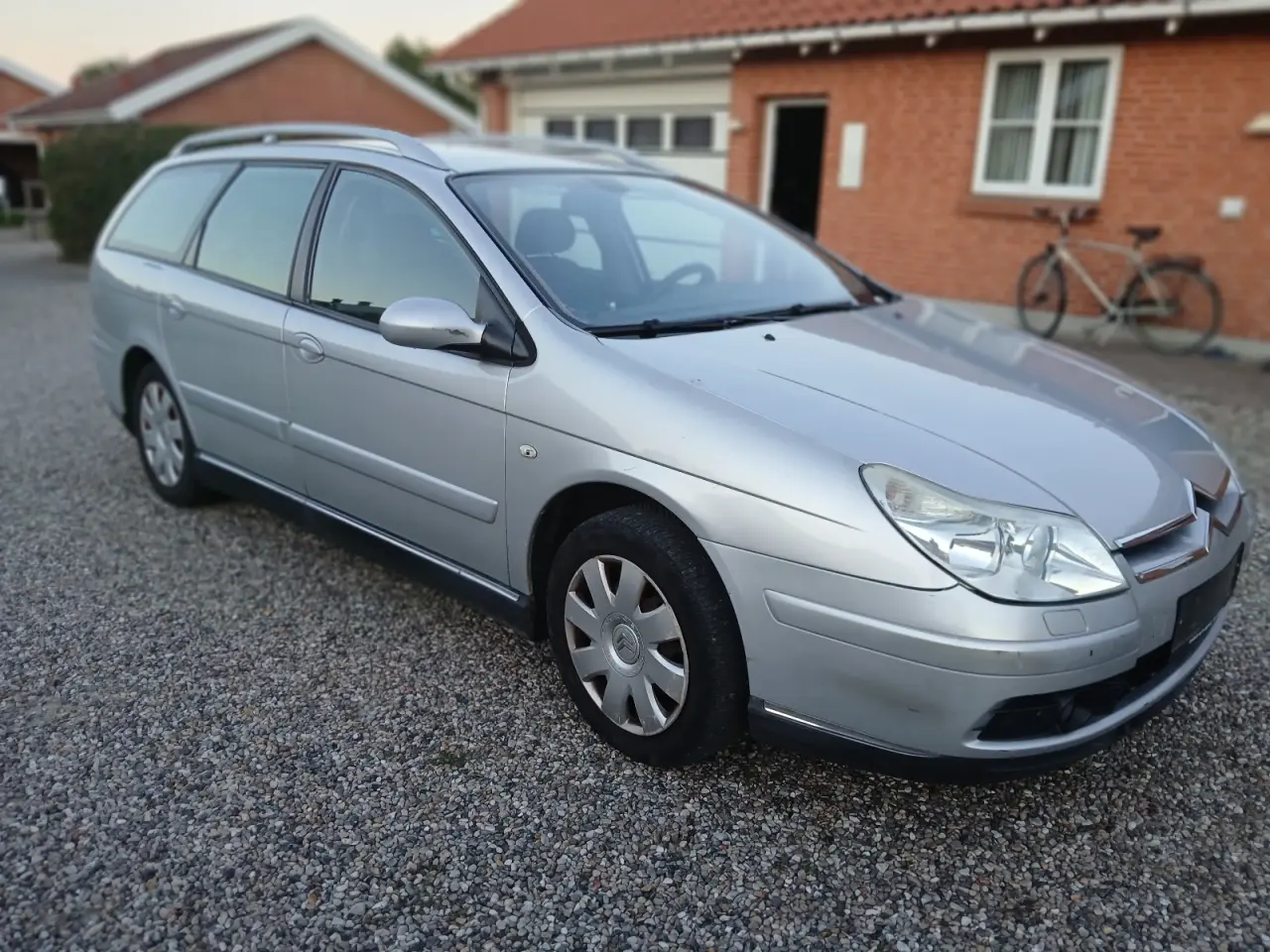 Billede 2 - Citroën C5 Weekend 2,0 nysynet 