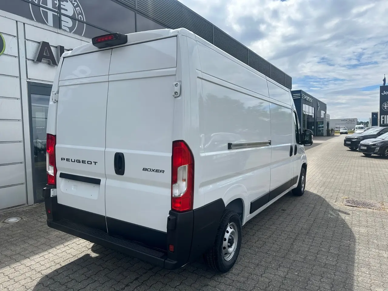 Billede 6 - Peugeot Boxer 335 2,2 BlueHDi 140 L3 Premium