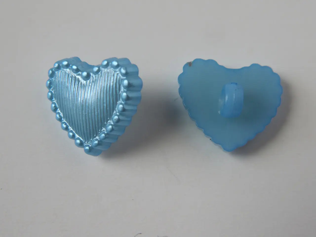 Billede 2 - Plastikknapper 1,00 kr/stk.