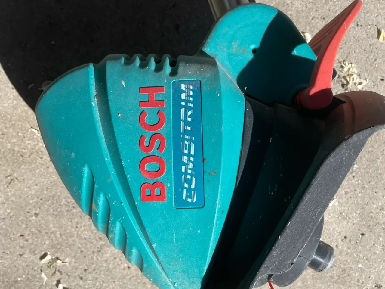 Billede 2 - Græskanttrimmer. Bosch