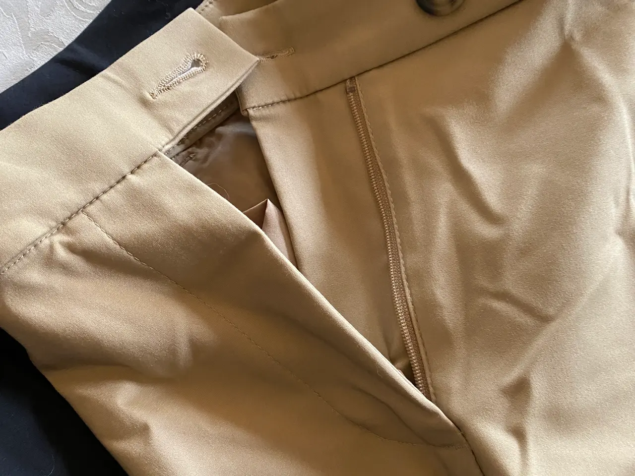Billede 4 - Bukser fra H&M i str. 46