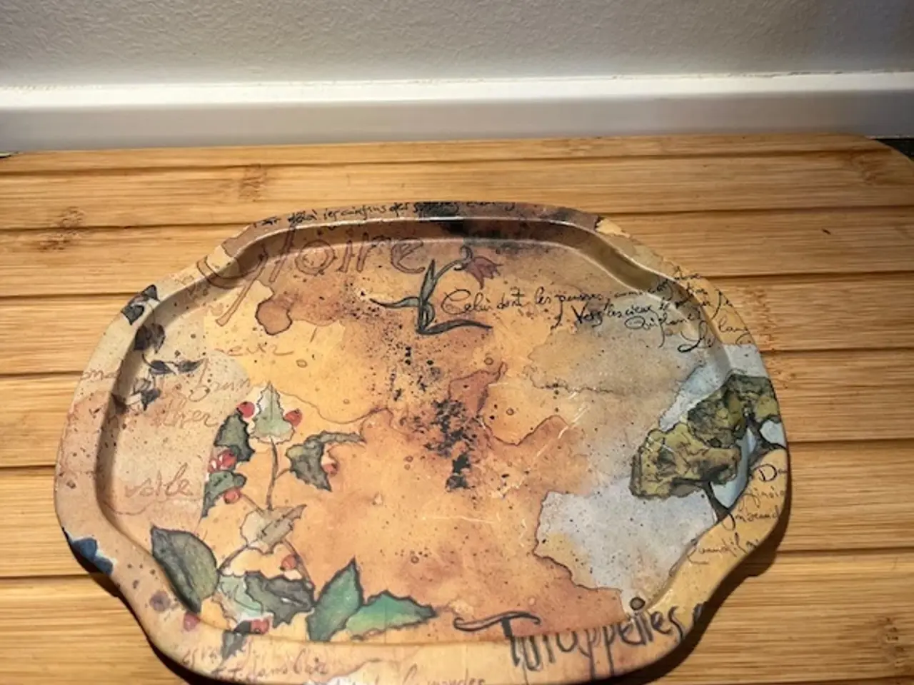 Billede 1 - Unik vintage bakke med franske citater og antik ko