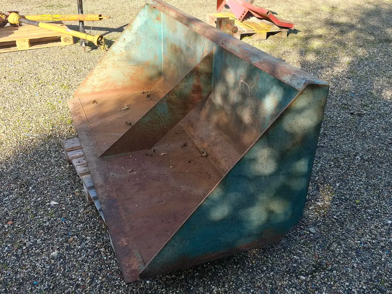 Billede 1 - - - - bagskuffe brede 2 meter
