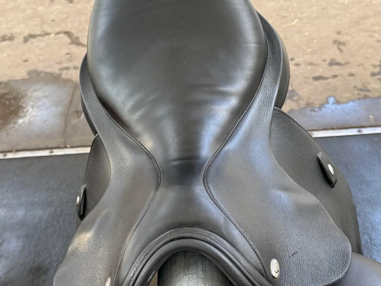 Billede 5 - clincher compact sadel 17"