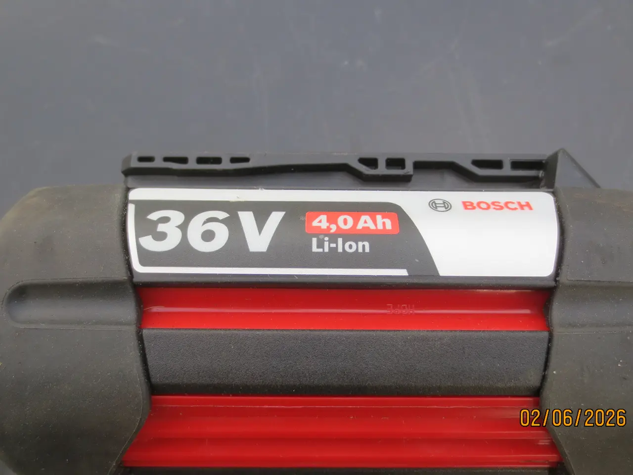 Billede 4 - 1 stk Bosch lader og 2 stk Bosch Batterier