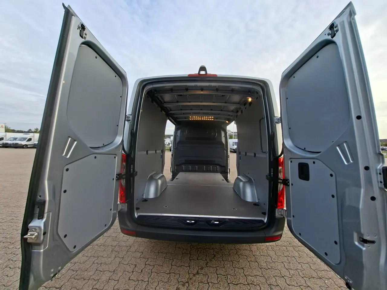 Billede 4 - Mercedes Sprinter 317 2,0 CDi A2 Kassevogn aut. RWD