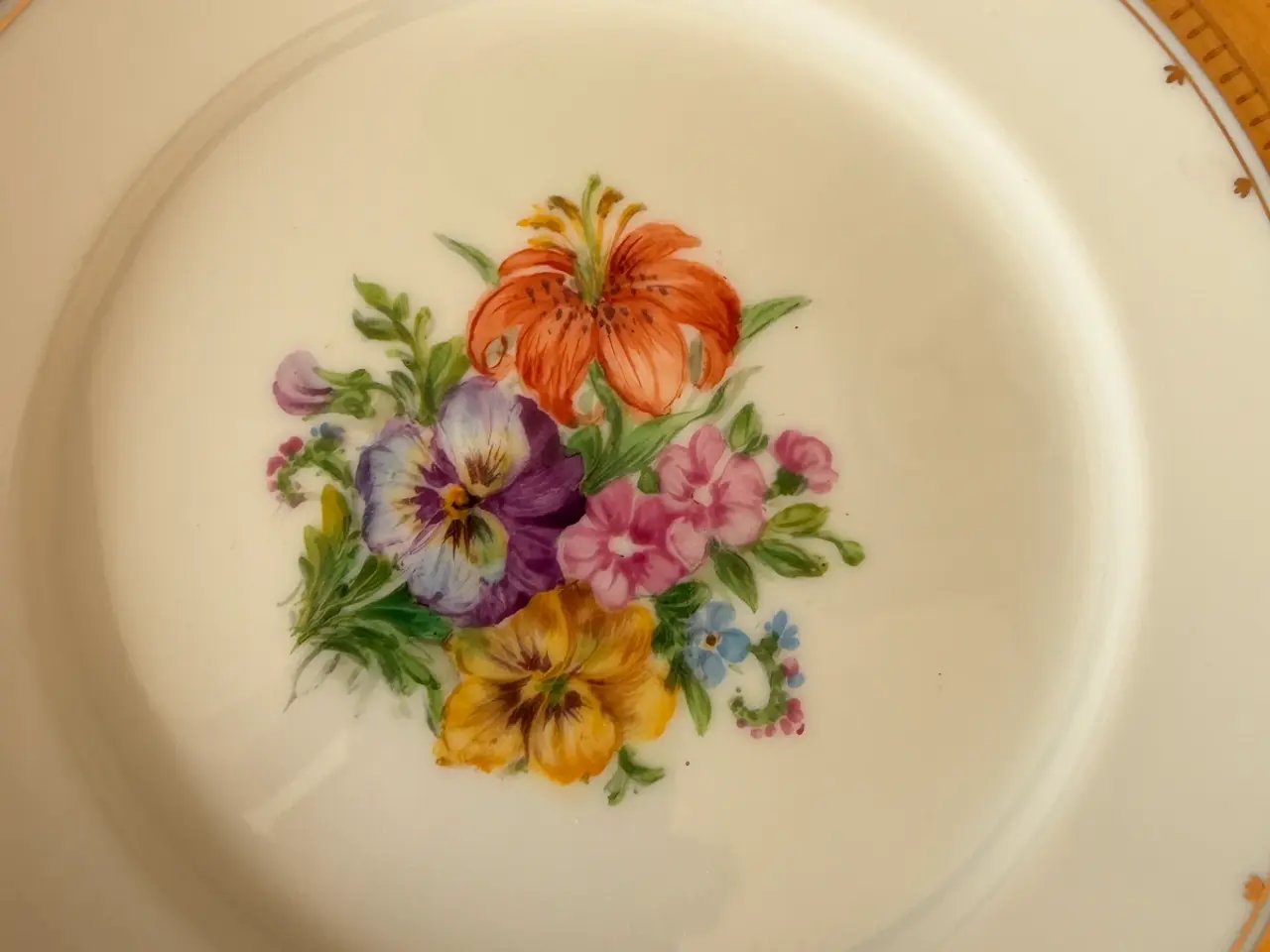 Billede 6 - Royal Copenhagen guldkurv med blomster