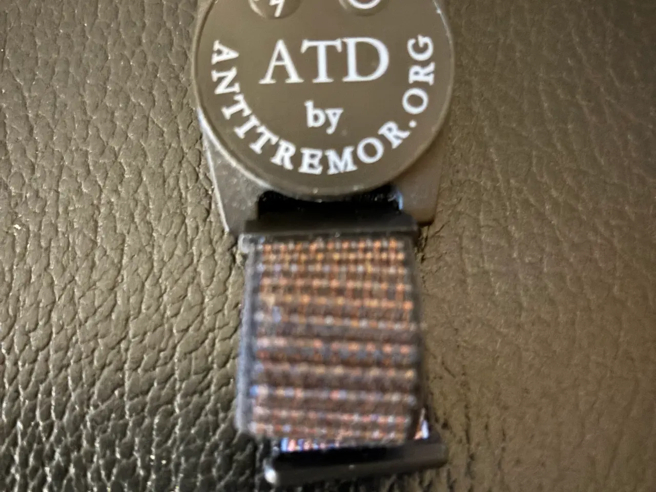 Billede 2 - ATD armbånd mod parkinsonrystelser