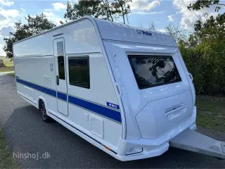 2026 - Polar Blueline 620 BQD Luksus Polar vintervogn med en dejlig fritstående dobbeltseng fra Hinshøj Caravan