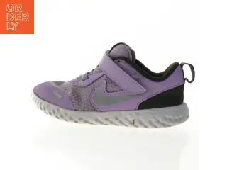 Børnesko fra Nike (str. 26)