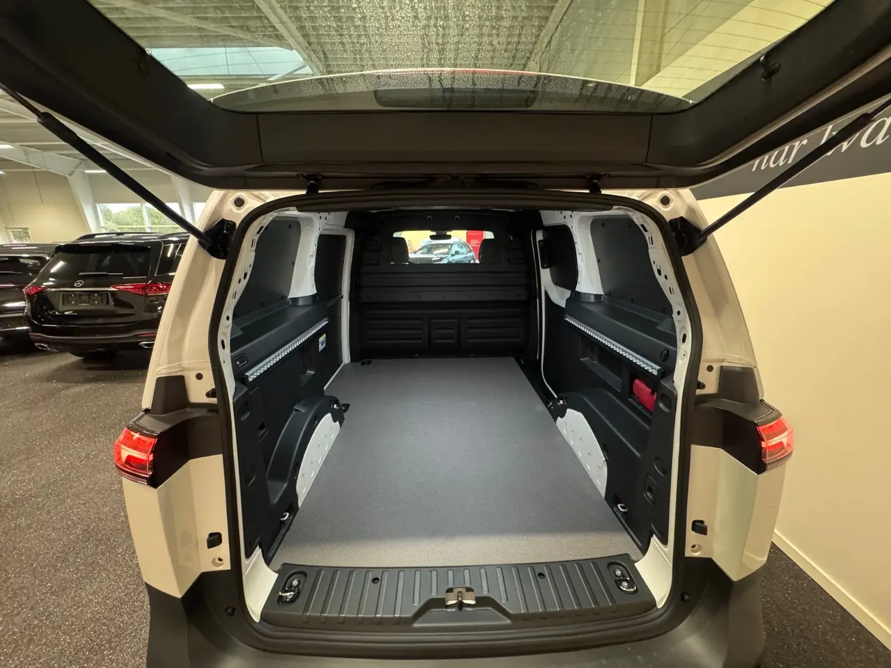 Billede 2 - VW ID. Buzz 58 Life SWB Van