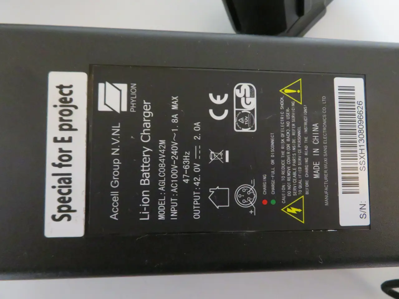 Billede 3 - Batterioplader til El cykler (Batavus)