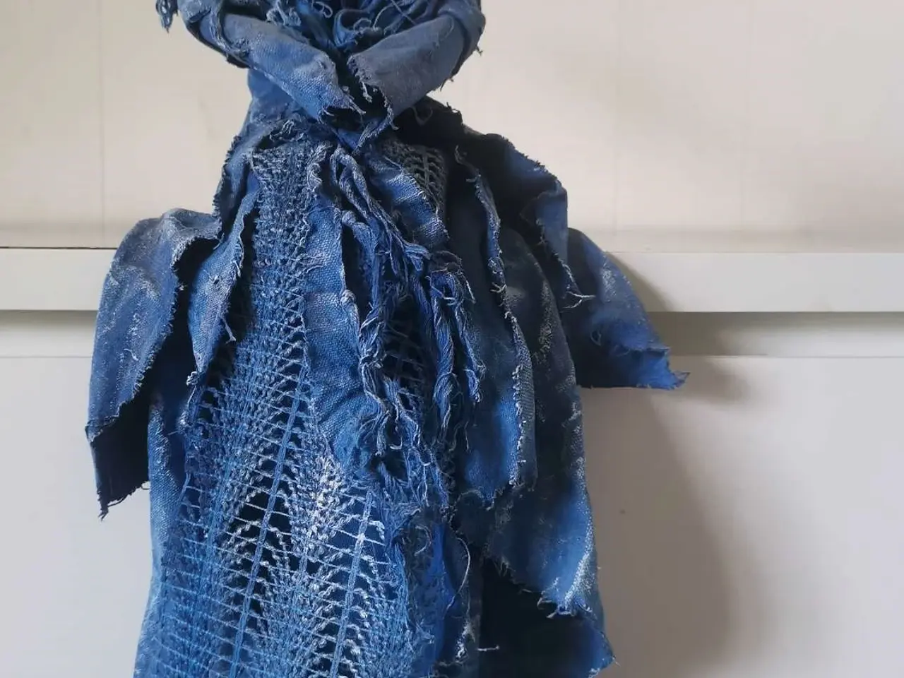 Billede 12 - 💙 Blå Engel – Håndlavet Kunstværk 🕊️
