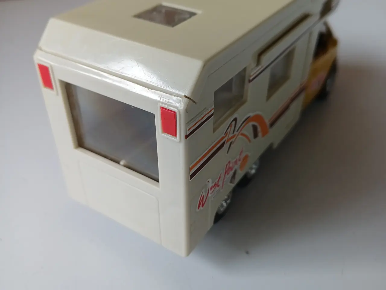 Billede 3 - Autocamper mrk. West Point - gul og hvid modelbil