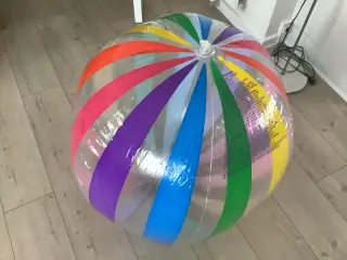 Oppustelig badebold flerfarvet plastik