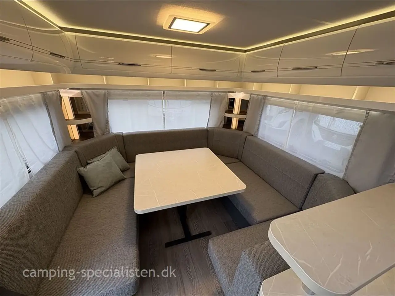 Billede 6 - 2026 - Hobby Excellent 560 CFe Hobby 560 CFe Excellent - alufælge - gulvvarme - se den hos Camping-Specialisten.dk