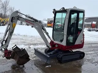 Takeuchi TB 216