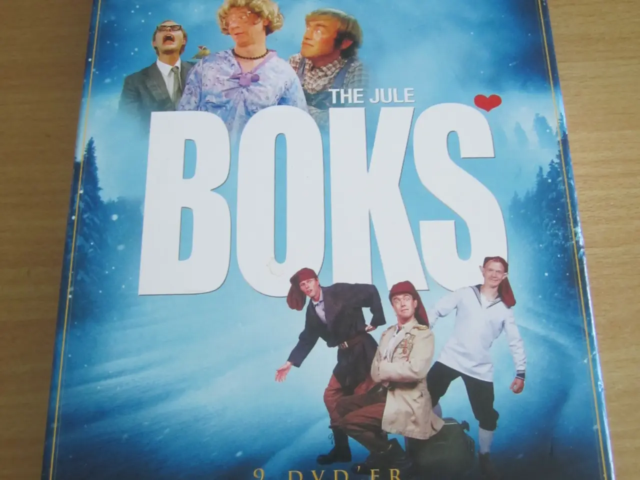Billede 1 - DE NATTERGALE. THE JULE BOKS. BYD.