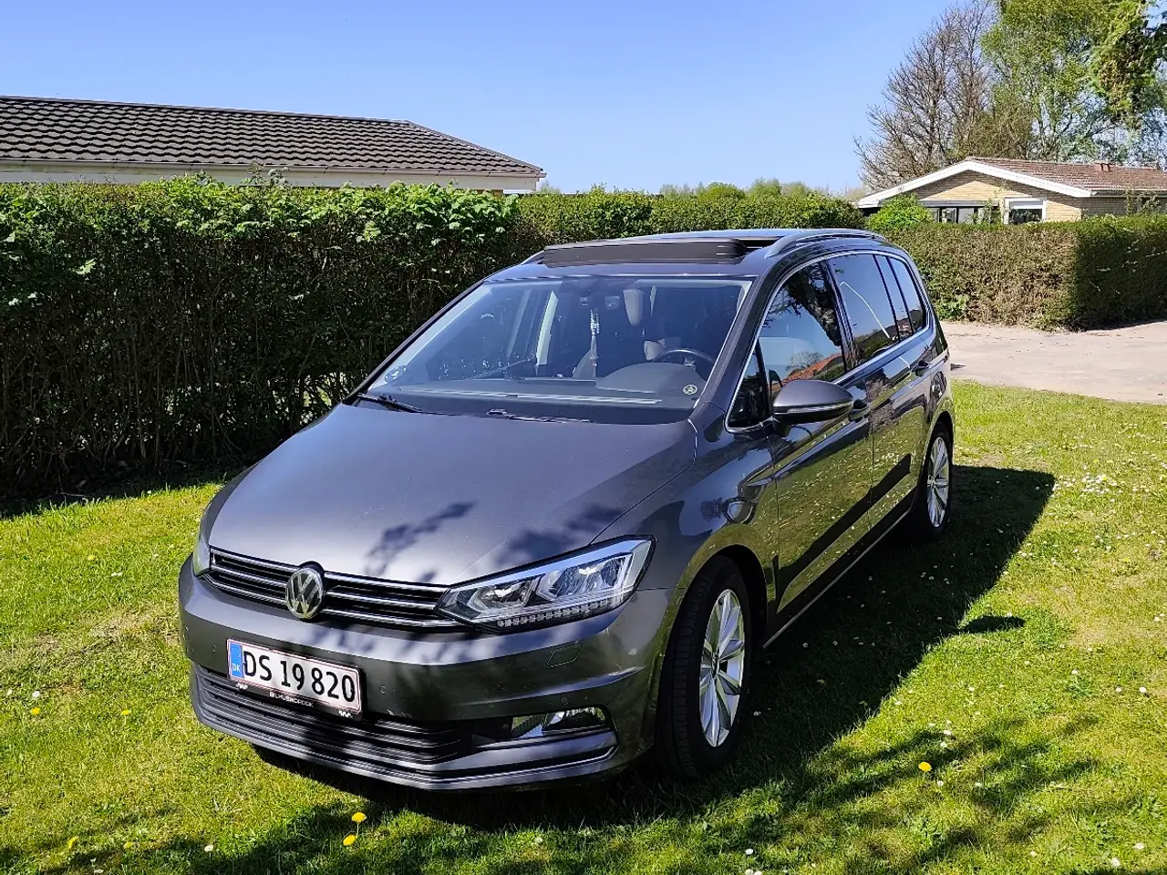 Billede 1 - VW TOURAN 190 HK. LUXUS MODEL