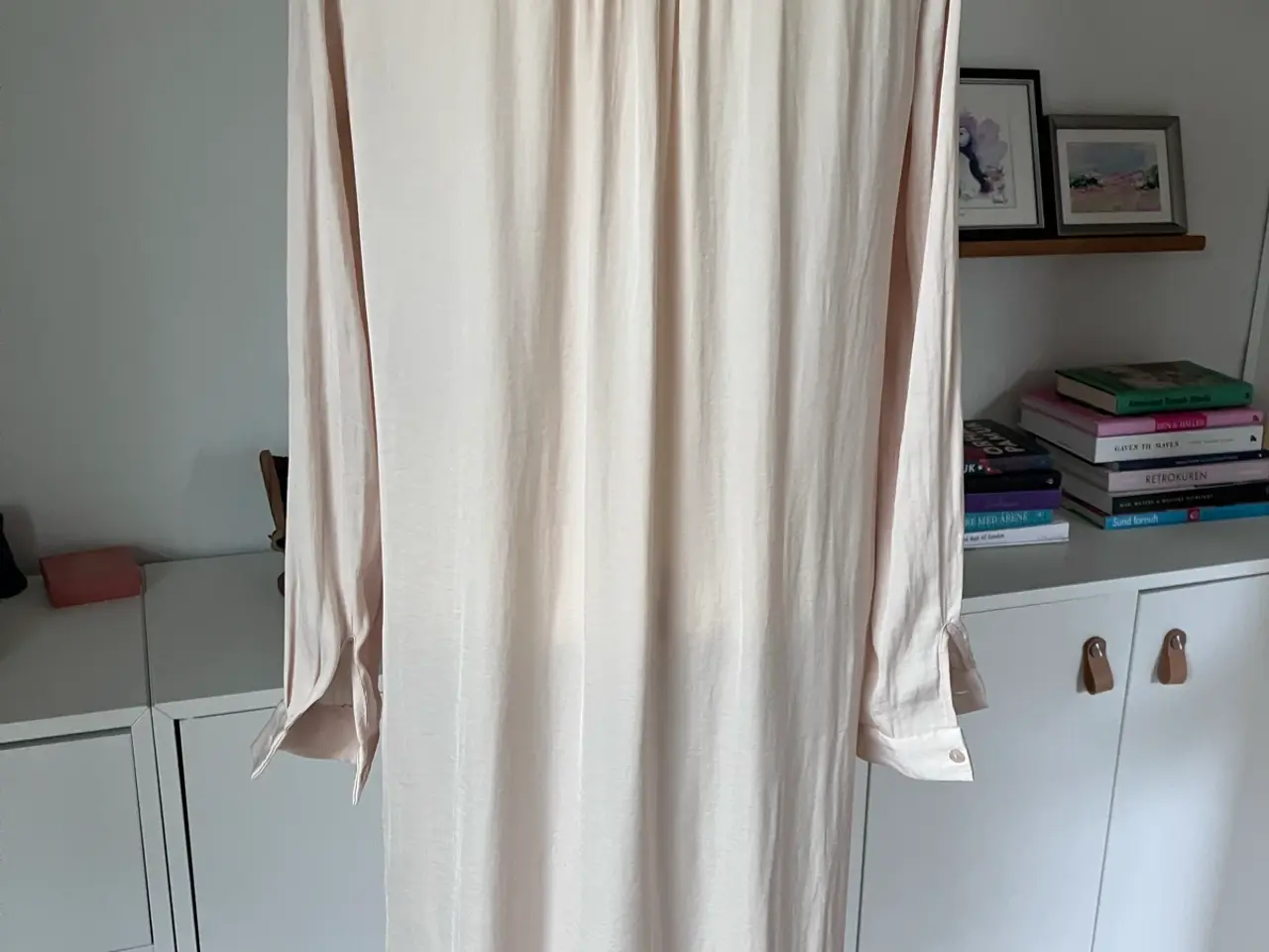 Billede 3 - Beige kjole fra Vila, XS. NY