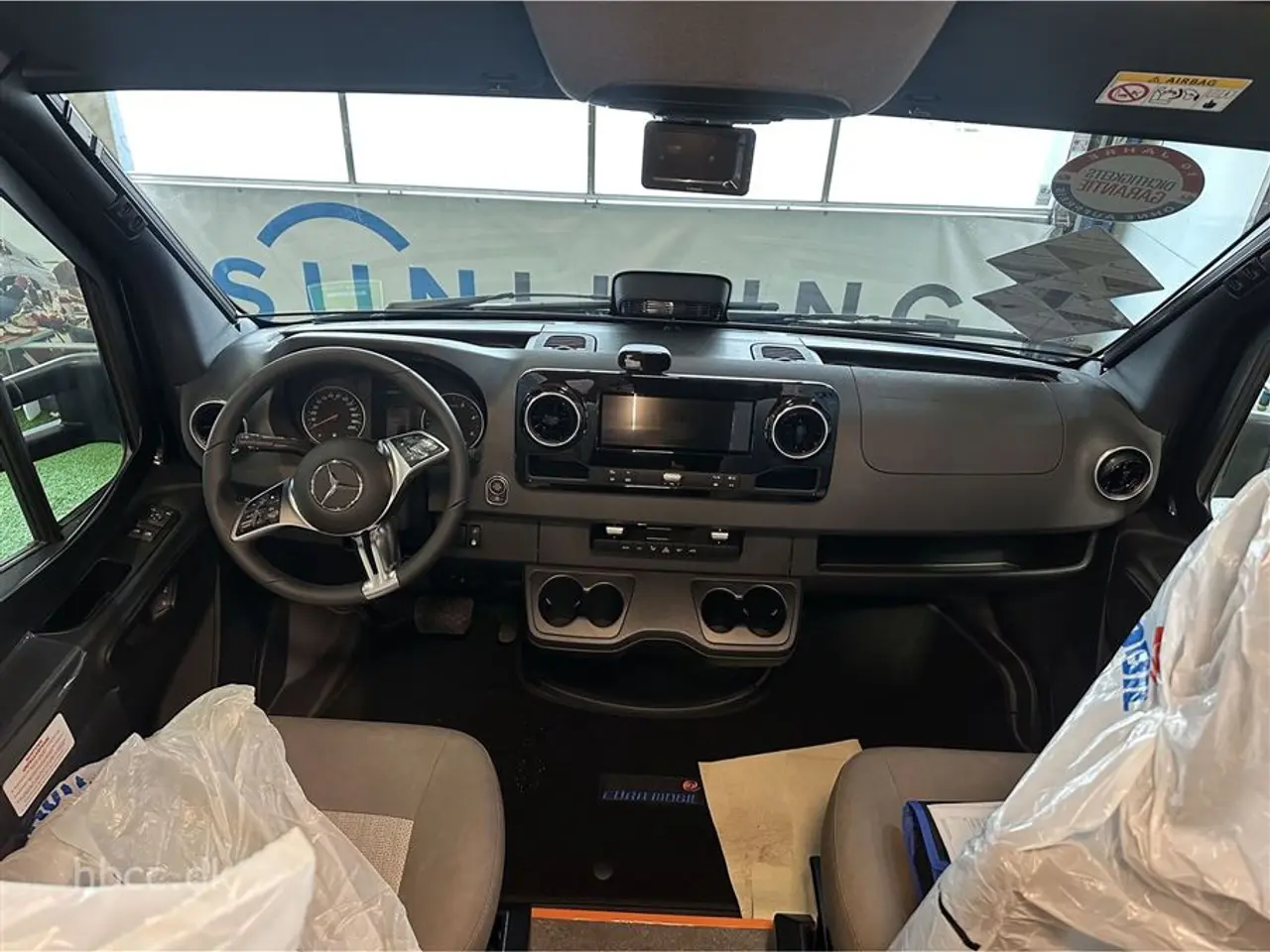 Billede 3 - 2026 - Euramobil Profila T726 EB Eura Mobil Profila T 726 EB – Premium autocamper på Mercedes med komplet Mondial-udstyr