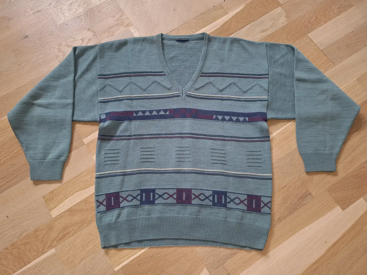 Billede 1 - Sweater 
