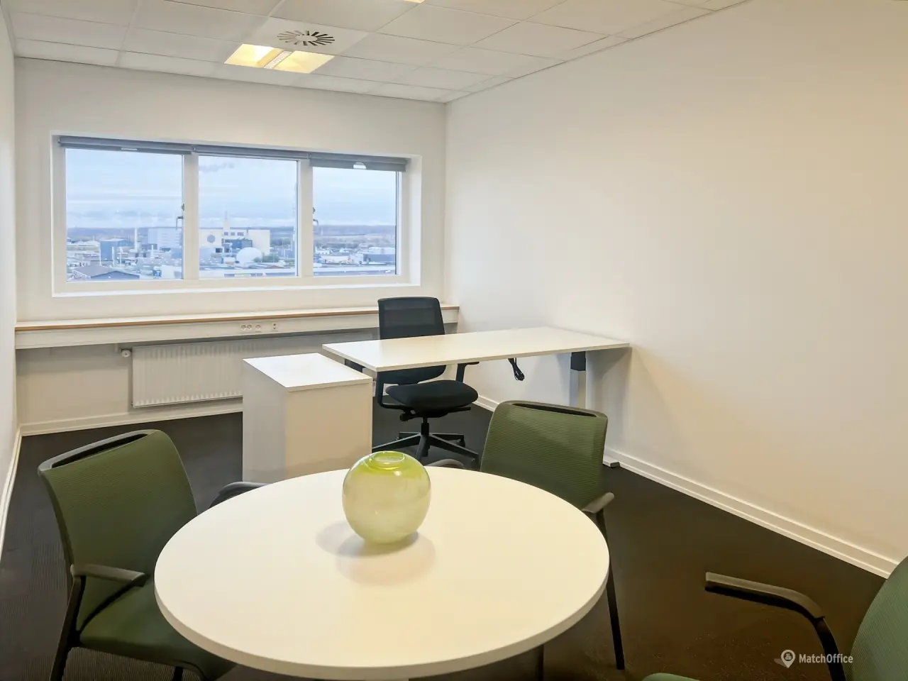 Billede 12 - Skyhøje ambitioner? Vi har co-work pladsen til dig.