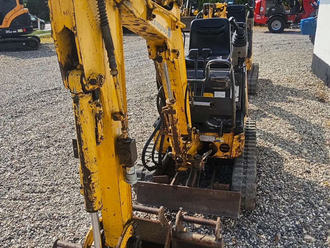 Billede 3 - New Holland minigraver E9sr