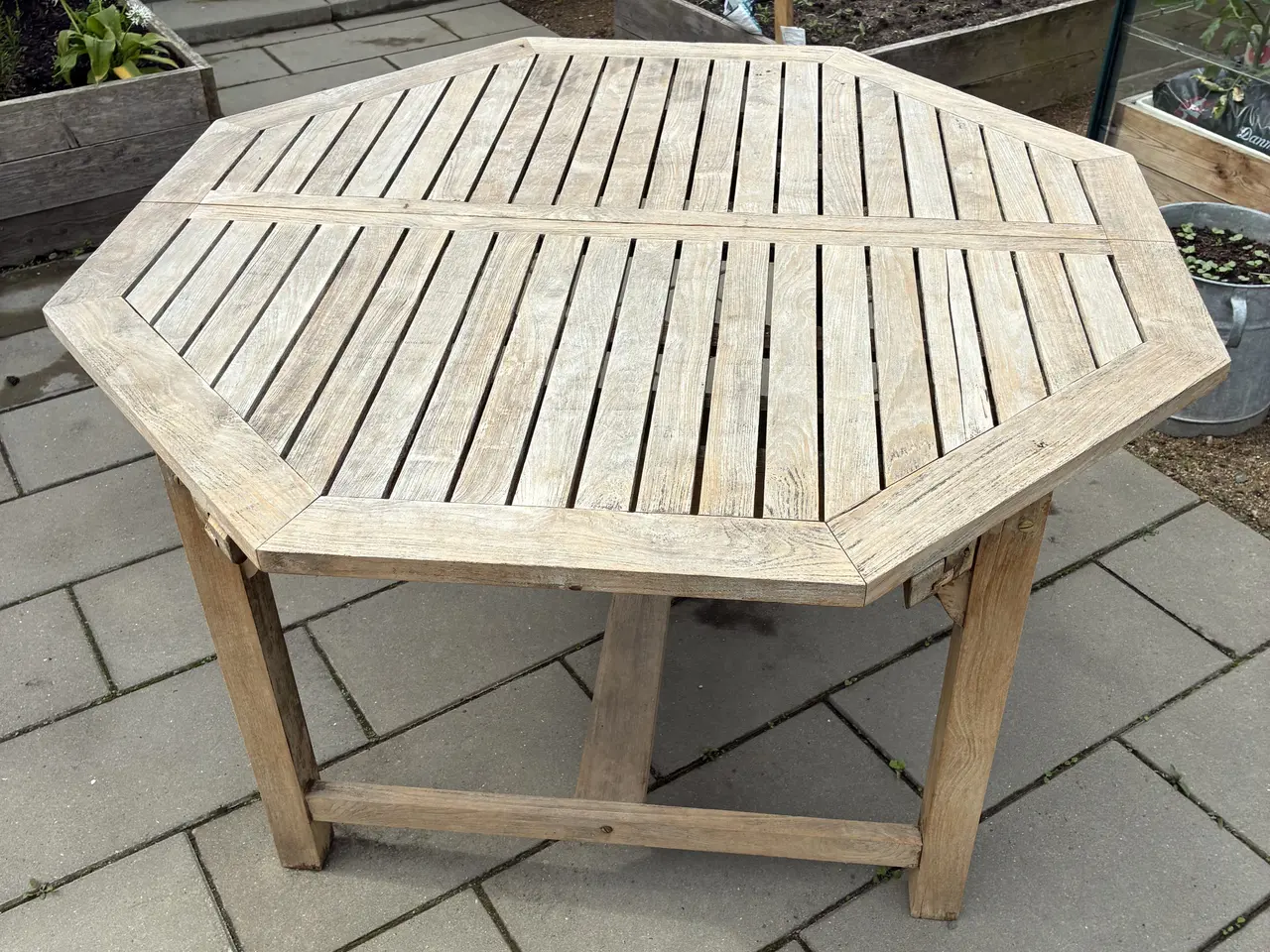 Billede 1 - Havebord i teaktræ 