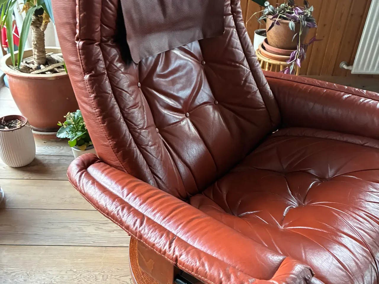 Billede 2 - Stressless recliner i rødt okselæder - fra 1980'er