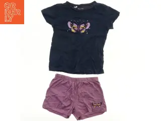 Sæt med T-shirt og shorts med sommerfugledesign fra Lupilu (str. 110)