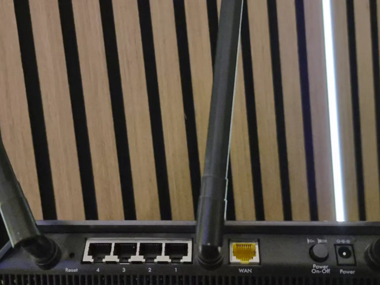 Billede 3 - Netgear Nighthawk XR300 Gaming Netværksrouter