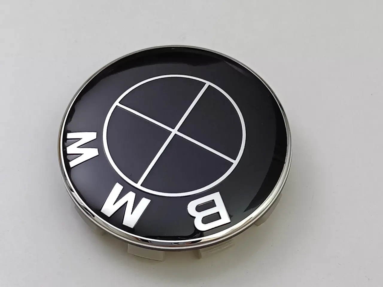 Billede 2 - NY! 68mm BMW SORT & SØLV Hjulkapsler