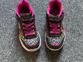 Sketcher kondisko pige str 33