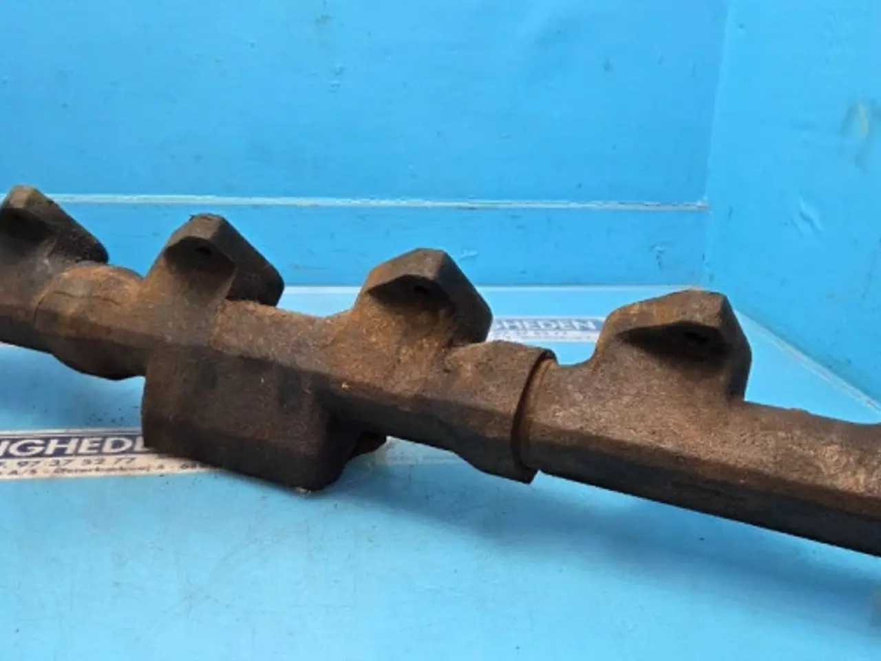 Billede 10 - John Deere 6125HZ001 Udstødningsmanifold R116838