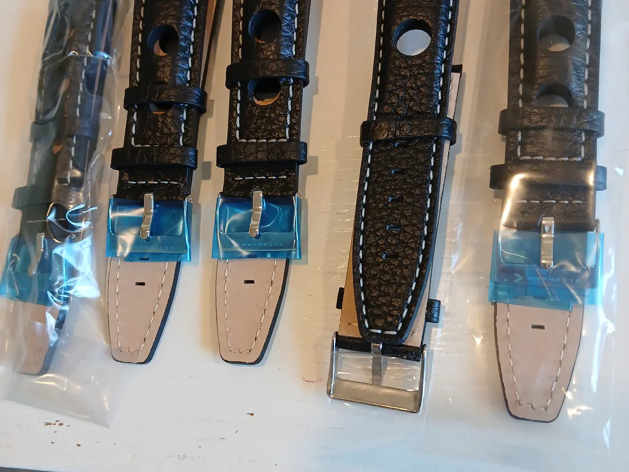 Billede 5 - Stort udvalg af armbåndsure, remme, og lænker sælg