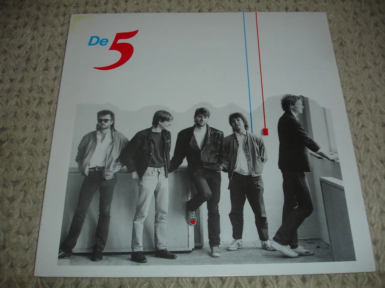 Billede 2 - (Sender gerne) De 5 – De 5 (Deres 2den LP )