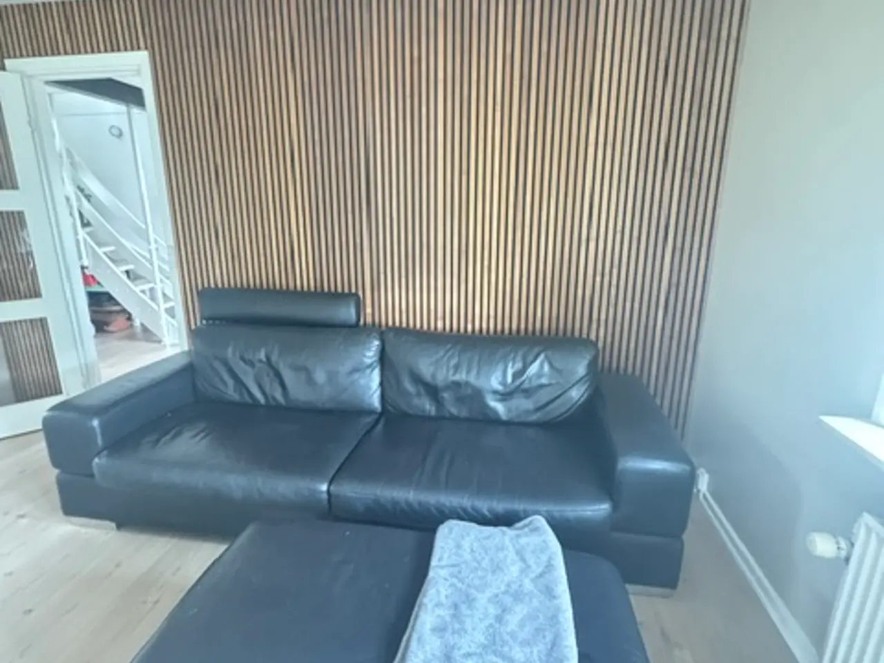 Billede 4 - 3 pers. lædersofa inkl. puff
