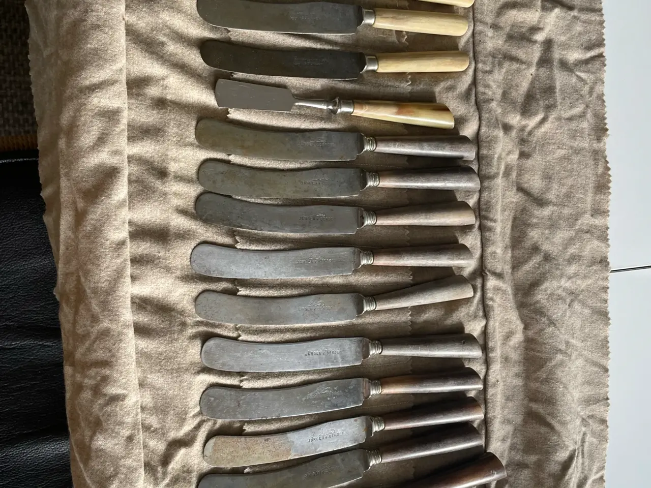 Billede 3 - Flotte rustikke gamle knive med benskaft