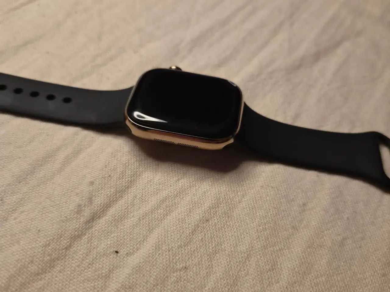 Billede 2 - Apple Watch S10, 42mm, GPS+Cel, Titanium gold