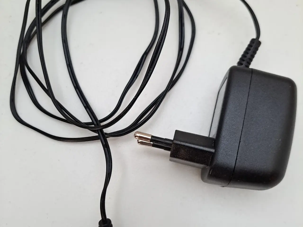 Billede 2 - AC/DC Adapter 12V 50mA – Model RR-28-1200050D (Run