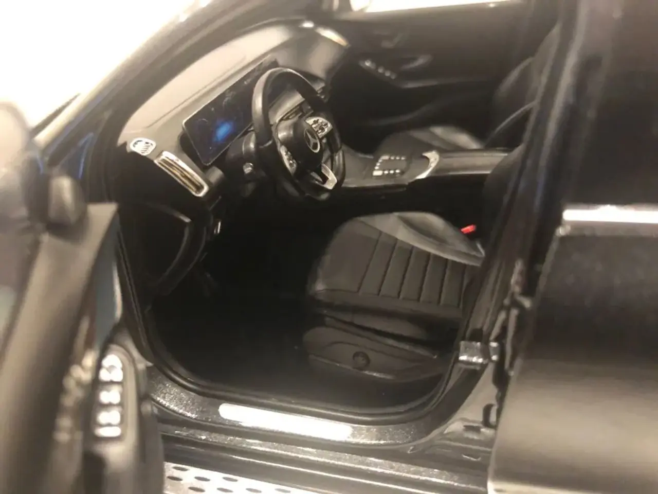 Billede 7 - Mercedes EQC400 med lys
