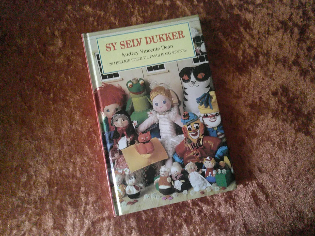 Billede 1 - Sy selv dukker, Audrey Vincente Dean