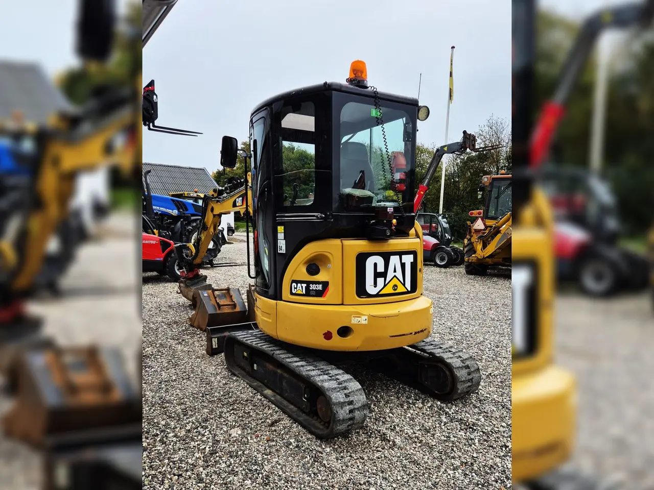 Billede 4 - Caterpillar 303E / Rotortilt og centralsmøring / 2000 timer / skovlsæt