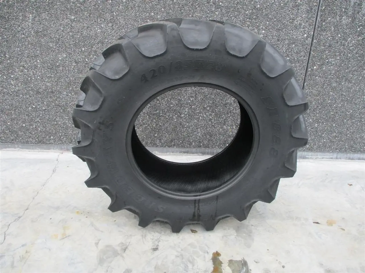 Billede 4 - Speedways 420/85R28 (16.9R28) TL NYE DÆK TIL TRAKTOR