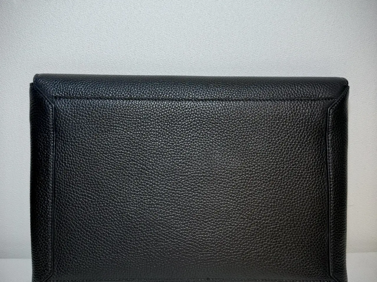 Billede 5 - 👝 Montblanc stor clutch i sort læder - ubrugt