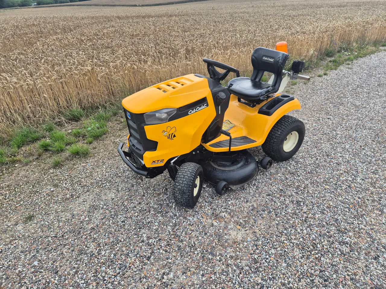 Billede 1 - Club Cadet XT2 Havetraktor