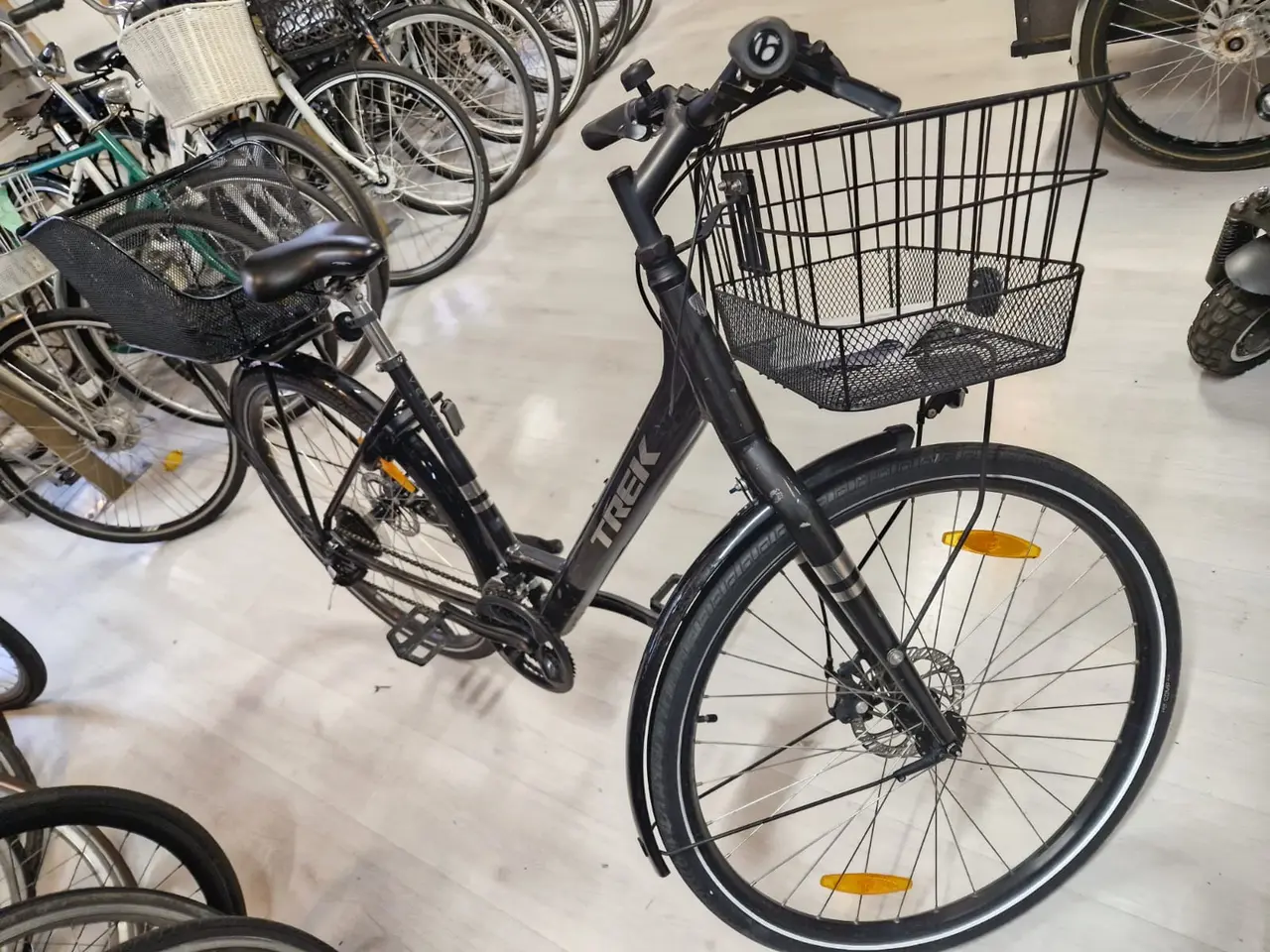 Billede 2 - Cykel Trek med 16 gear - 12 mån garanti