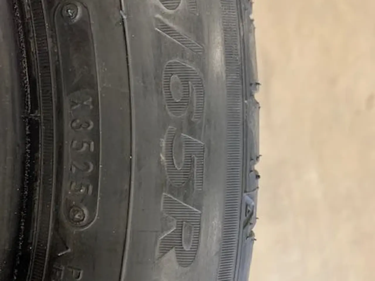 Billede 2 - 175/65x17 Falken sommerdæk